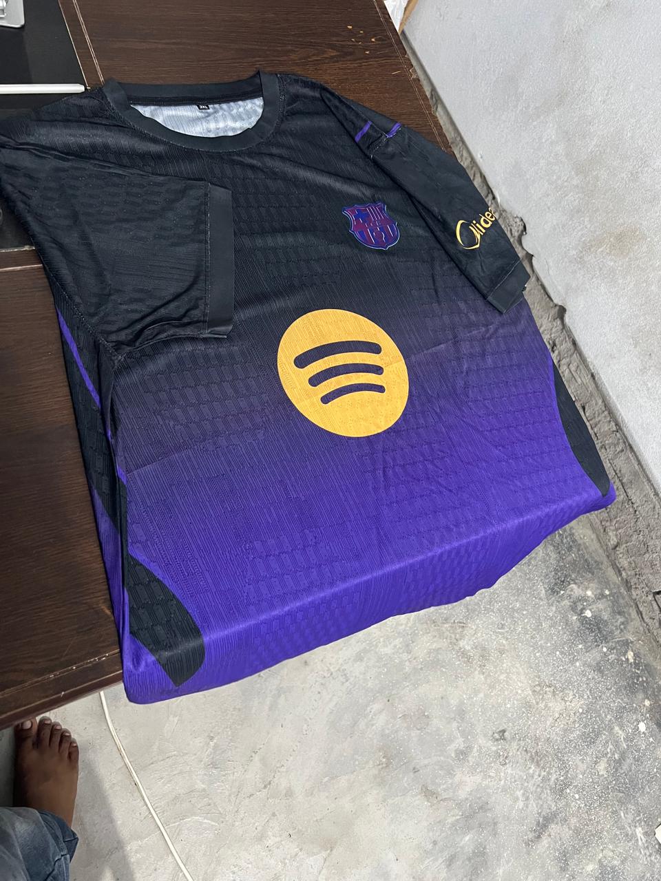 WhatsApp Image 2026-08-07 at 9.45.41 PM Oversize Premium Barca Away Jersey | Oversize bazar - Image 1